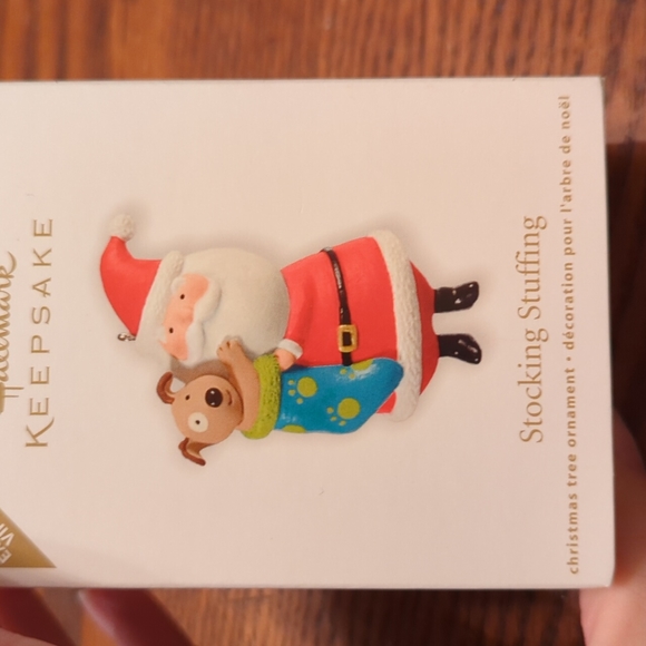 Hallmark Keepsake Christmas ornament issued in 2012 - Picture 3 of 3